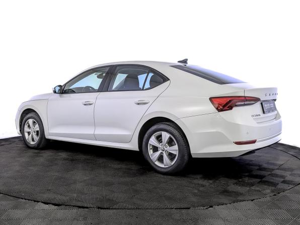 Skoda Octavia IV (A8) с пробегом 2022 года, цена 2 680 000 рублей, 34856 км, лифтбек, Автокод Объявления