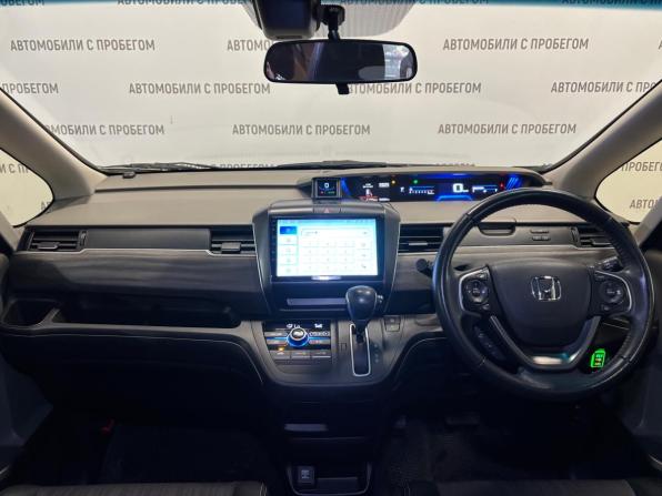 Honda Freed II с пробегом 2018 года, цена 1 599 000 рублей, 63000 км, компактвэн, Автокод Объявления