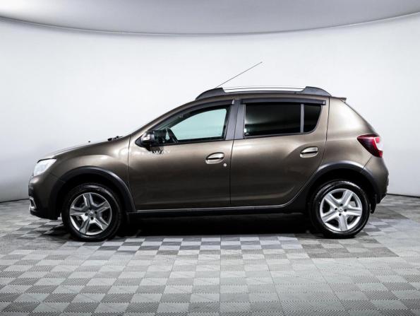 Renault Sandero II Рестайлинг с пробегом 2020 года, цена 1 000 000 рублей, 174336 км, хэтчбек, Автокод Объявления
