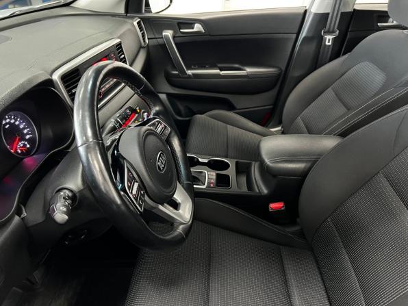 Kia Sportage IV Рестайлинг с пробегом 2019 года, цена 2 400 000 рублей, 58927 км, внедорожник, Автокод Объявления
