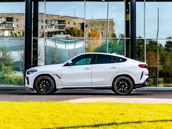 BMW X6 III (G06) с пробегом 2022 года, цена 8 350 000 рублей, 61412 км, внедорожник, Автокод Объявления