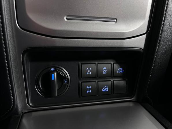 Toyota Land Cruiser Prado 150 Series Рестайлинг 3 с пробегом 2020 года, цена 5 997 000 рублей, 84174 км, внедорожник, Автокод Объявления