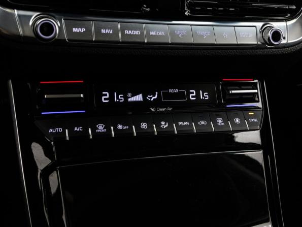 Kia Mohave I Рестайлинг 2 с пробегом 2019 года, цена 3 999 000 рублей, 157000 км, внедорожник, Автокод Объявления