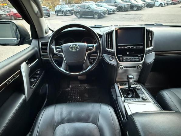 Toyota Land Cruiser 200 Series Рестайлинг 2 с пробегом 2020 года, цена 7 490 000 рублей, 128869 км, внедорожник, Автокод Объявления
