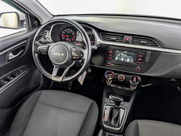 Kia Rio IV Рестайлинг с пробегом 2022 года, цена 1 745 000 рублей, 102660 км, хэтчбек, Автокод Объявления