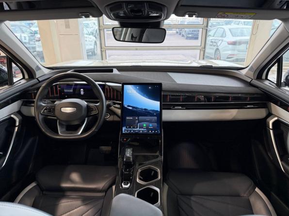 Geely Atlas II с пробегом 2023 года, цена 2 455 900 рублей, 42233 км, внедорожник, Автокод Объявления
