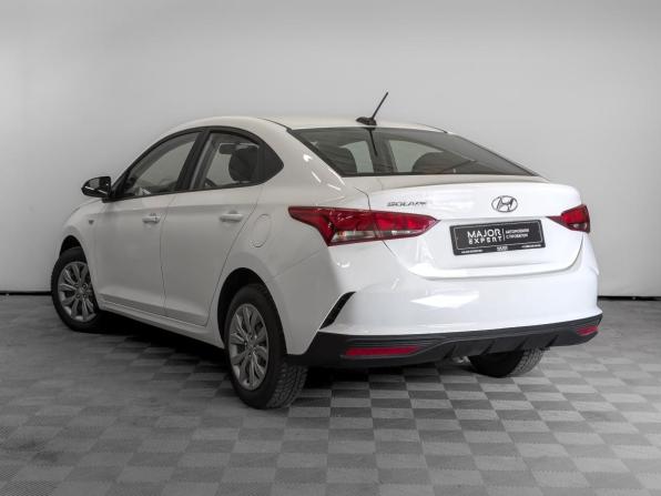 Hyundai Solaris II Рестайлинг с пробегом 2022 года, цена 1 615 000 рублей, 85069 км, седан, Автокод Объявления