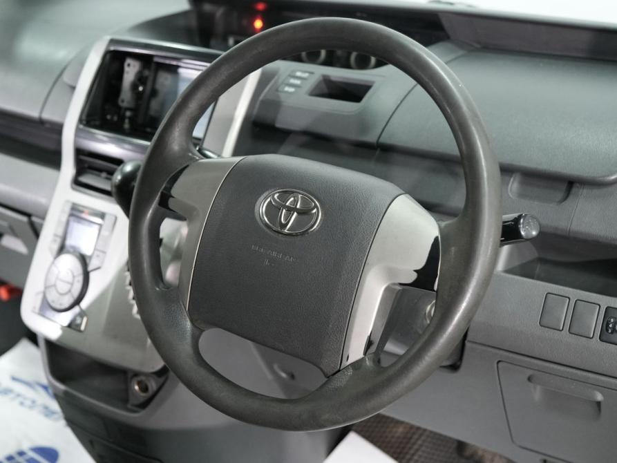 Toyota Noah II (R70) Новосибирск  - изображение 15