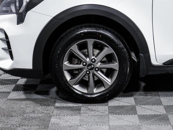 Kia Rio IV Рестайлинг с пробегом 2020 года, цена 1 560 000 рублей, 142700 км, хэтчбек, Автокод Объявления