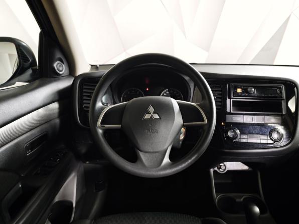 Mitsubishi Outlander III с пробегом 2012 года, цена 869 000 рублей, 303997 км, внедорожник, Автокод Объявления