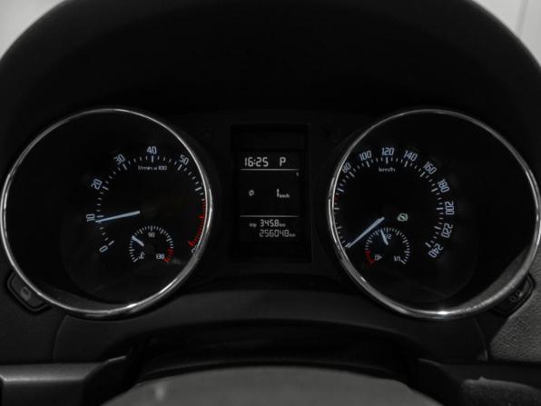 Skoda Yeti I с пробегом 2012 года, цена 945 000 рублей, 256045 км, внедорожник, Автокод Объявления