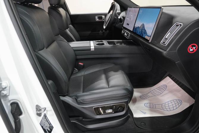 Li Auto (Lixiang) L7 I с пробегом 2023 года, цена 5 929 000 рублей, 39000 км, внедорожник, Автокод Объявления