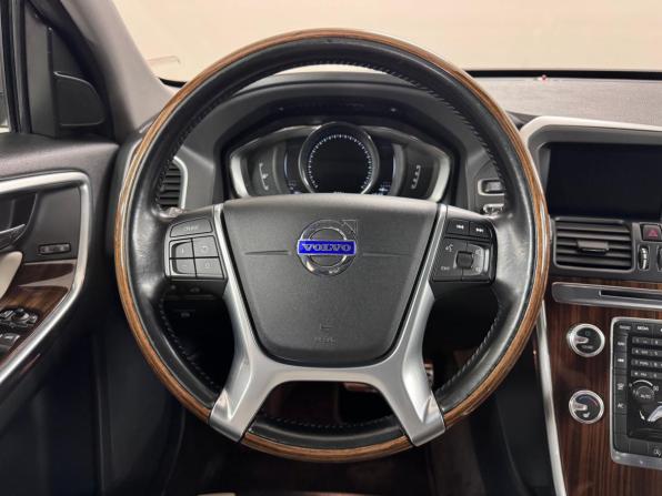 Volvo XC60 I Рестайлинг с пробегом 2015 года, цена 2 291 000 рублей, 138000 км, внедорожник, Автокод Объявления