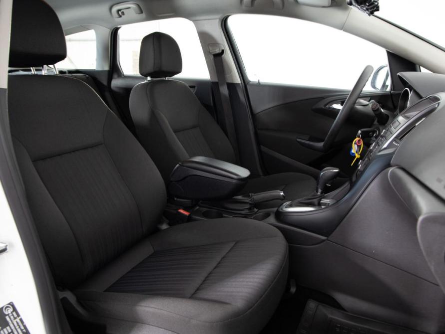 Opel Astra J Рестайлинг Санкт-Петербург  - изображение 10