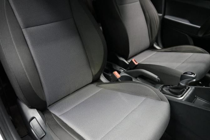 Hyundai Solaris II Рестайлинг с пробегом 2021 года, цена 1 365 000 рублей, 180000 км, седан, Автокод Объявления