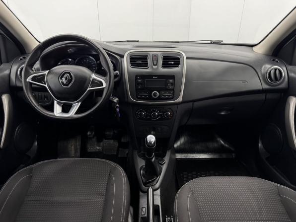 Renault Logan II Рестайлинг с пробегом 2022 года, цена 1 074 000 рублей, 117563 км, седан, Автокод Объявления