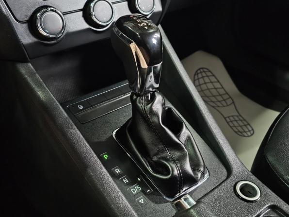 Skoda Octavia III (A7) Рестайлинг с пробегом 2019 года, цена 1 080 000 рублей, 167400 км, лифтбек, Автокод Объявления