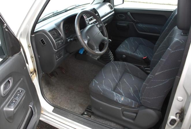 Suzuki Jimny III Рестайлинг 1 с пробегом 2005 года, цена 770 000 рублей, 182158 км, внедорожник, Автокод Объявления