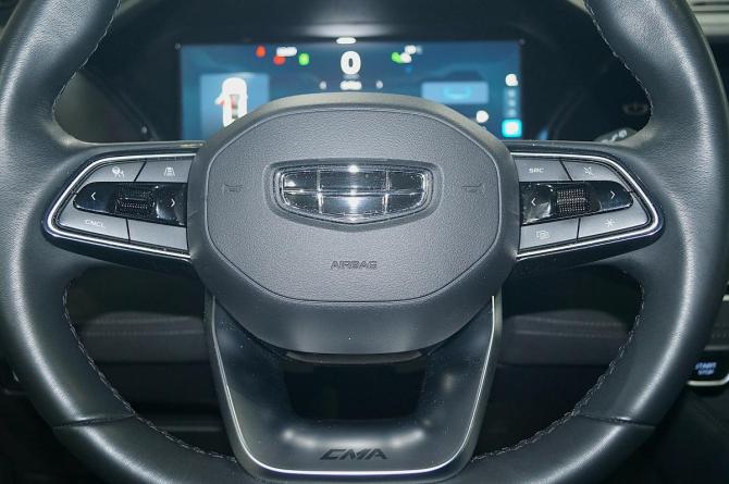 Geely Monjaro I с пробегом 2024 года, цена 3 250 000 рублей, 75600 км, внедорожник, Автокод Объявления