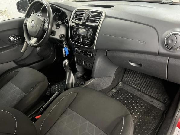 Renault Sandero II с пробегом 2016 года, цена 999 000 рублей, 84512 км, хэтчбек, Автокод Объявления