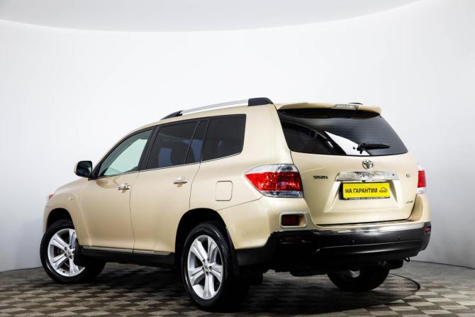Toyota Highlander II (XU40) Рестайлинг с пробегом 2010 года, цена 1 949 000 рублей, 163181 км, внедорожник, Автокод Объявления