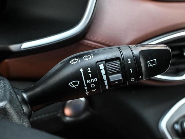 Hyundai Santa Fe IV Рестайлинг с пробегом 2022 года, цена 3 674 000 рублей, 55540 км, внедорожник, Автокод Объявления