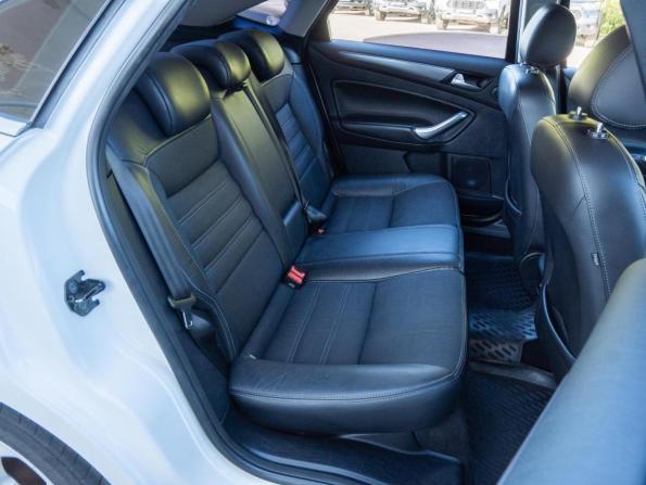 Ford Mondeo IV Рестайлинг с пробегом 2011 года, цена 935 000 рублей, 301686 км, седан, Автокод Объявления