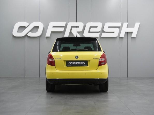 Skoda Fabia II Рестайлинг с пробегом 2014 года, цена 849 000 рублей, 145347 км, хэтчбек, Автокод Объявления