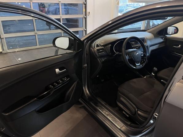 Kia Rio III Рестайлинг с пробегом 2016 года, цена 865 000 рублей, 218023 км, седан, Автокод Объявления