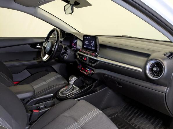 Kia Cerato IV Рестайлинг с пробегом 2021 года, цена 1 950 000 рублей, 80754 км, седан, Автокод Объявления