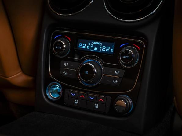 Jaguar XJ IV (X351) Рестайлинг с пробегом 2018 года, цена 3 450 000 рублей, 80250 км, седан, Автокод Объявления