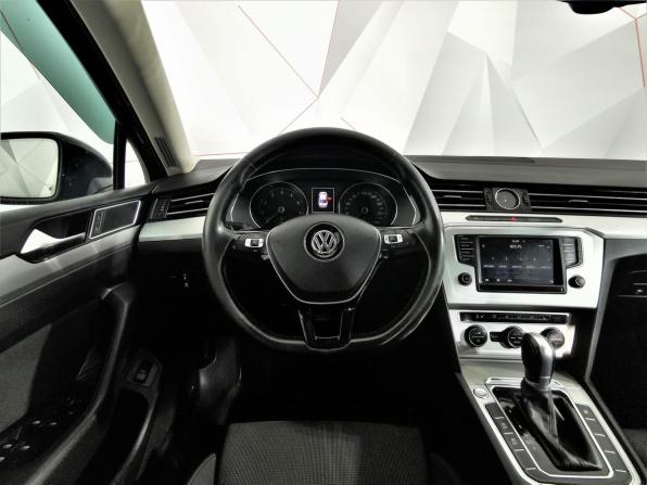 Volkswagen Passat B8 с пробегом 2016 года, цена 1 465 150 рублей, 292177 км, седан, Автокод Объявления