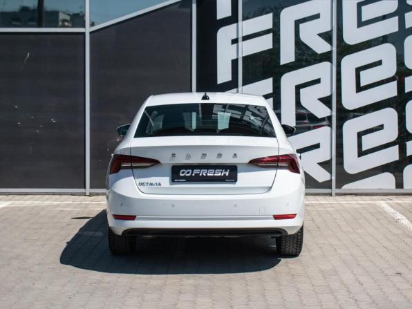 Skoda Octavia IV (A8) с пробегом 2021 года, цена 2 465 000 рублей, 101111 км, лифтбек, Автокод Объявления