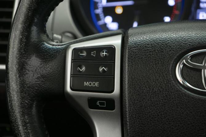 Toyota Land Cruiser Prado 150 Series Рестайлинг 1 с пробегом 2016 года, цена 3 650 000 рублей, 312140 км, внедорожник, Автокод Объявления
