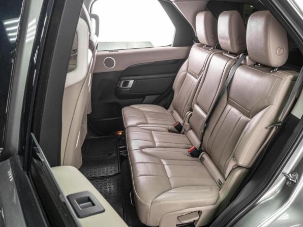 Land Rover Discovery V с пробегом 2017 года, цена 3 885 000 рублей, 109254 км, внедорожник, Автокод Объявления