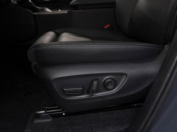 Toyota Land Cruiser Prado 250 Series с пробегом 2026 года, цена 12 800 000 рублей, 30 км, внедорожник, Автокод Объявления
