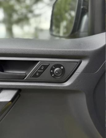 Volkswagen Caddy IV с пробегом 2016 года, цена 1 300 000 рублей, 204600 км, фургон, Автокод Объявления