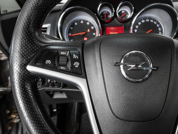 Opel Astra J Рестайлинг с пробегом 2012 года, цена 872 000 рублей, 181391 км, хэтчбек, Автокод Объявления