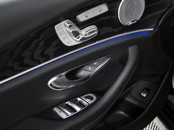 Mercedes-Benz E-Класс V (W213 S213 C238) с пробегом 2017 года, цена 3 250 000 рублей, 79689 км, седан, Автокод Объявления