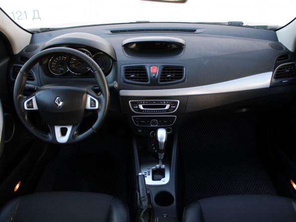 Renault Fluence I с пробегом 2011 года, цена 755 000 рублей, 120132 км, седан, Автокод Объявления