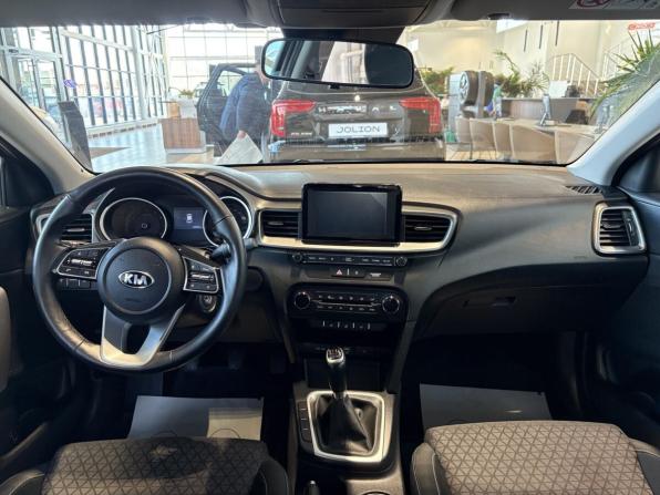 Kia Ceed III с пробегом 2018 года, цена 1 679 000 рублей, 69140 км, универсал, Автокод Объявления