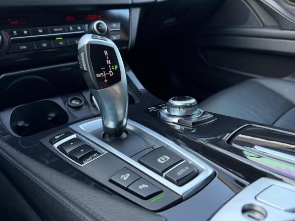 BMW 5 серии VI (F10/F11/F07) Рестайлинг с пробегом 2016 года, цена 2 450 000 рублей, 174049 км, седан, Автокод Объявления