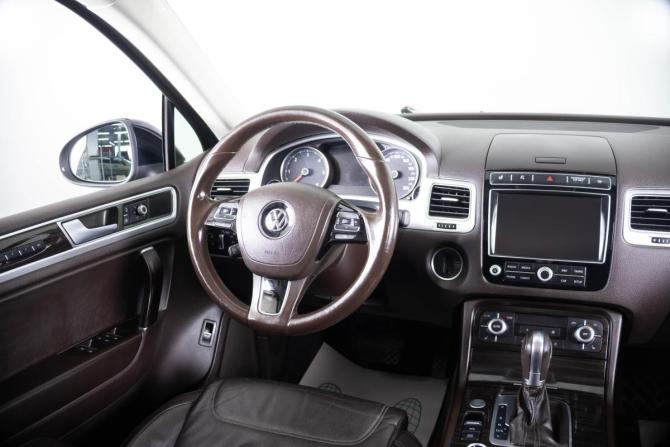 Volkswagen Touareg II Рестайлинг с пробегом 2015 года, цена 3 200 000 рублей, 144000 км, внедорожник, Автокод Объявления