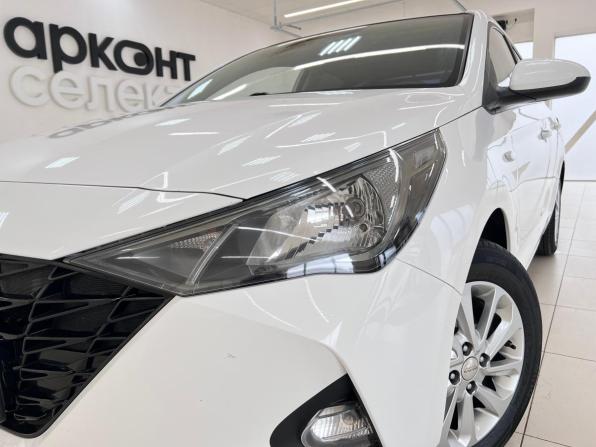 Hyundai Solaris II Рестайлинг с пробегом 2021 года, цена 1 630 000 рублей, 99916 км, седан, Автокод Объявления