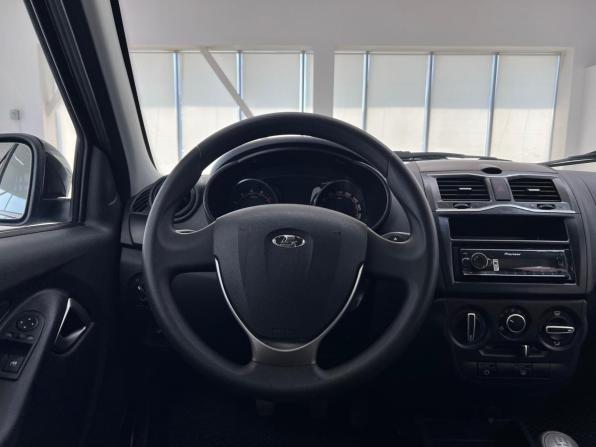 Lada (ВАЗ) Granta I Рестайлинг с пробегом 2024 года, цена 899 000 рублей, 31528 км, седан, Автокод Объявления