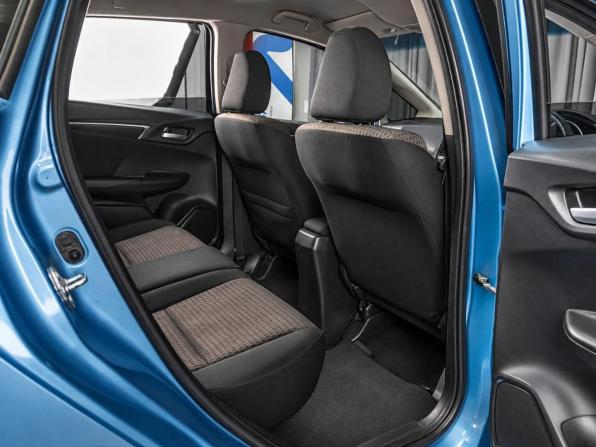 Honda Fit III Рестайлинг с пробегом 2018 года, цена 1 099 000 рублей, 183376 км, хэтчбек, Автокод Объявления