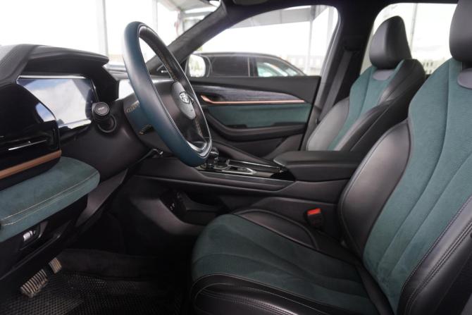 Geely Monjaro I с пробегом 2024 года, цена 3 737 000 рублей, 22500 км, внедорожник, Автокод Объявления