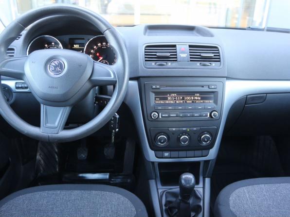 Skoda Yeti I с пробегом 2014 года, цена 890 000 рублей, 133530 км, внедорожник, Автокод Объявления
