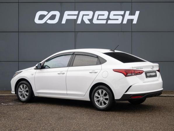 Hyundai Solaris II Рестайлинг с пробегом 2021 года, цена 1 645 000 рублей, 67978 км, седан, Автокод Объявления