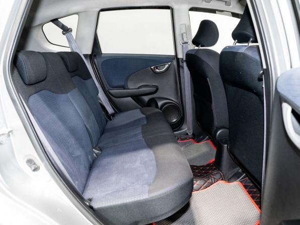 Honda Fit II с пробегом 2010 года, цена 950 000 рублей, 131254 км, хэтчбек, Автокод Объявления
